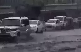 Heavy rain lashes parts of Delhi, Noida, Ghaziabad, IMD predicts more rainfall